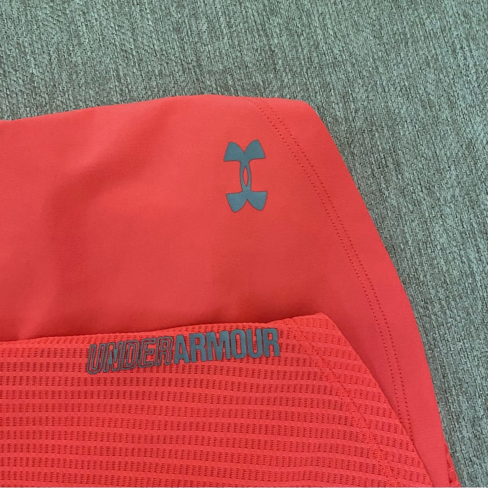 Under Armour Women’s Tank Top Small Twist Strap Workout Gym Yoga Sporty Pilates - Picture 4 of 10